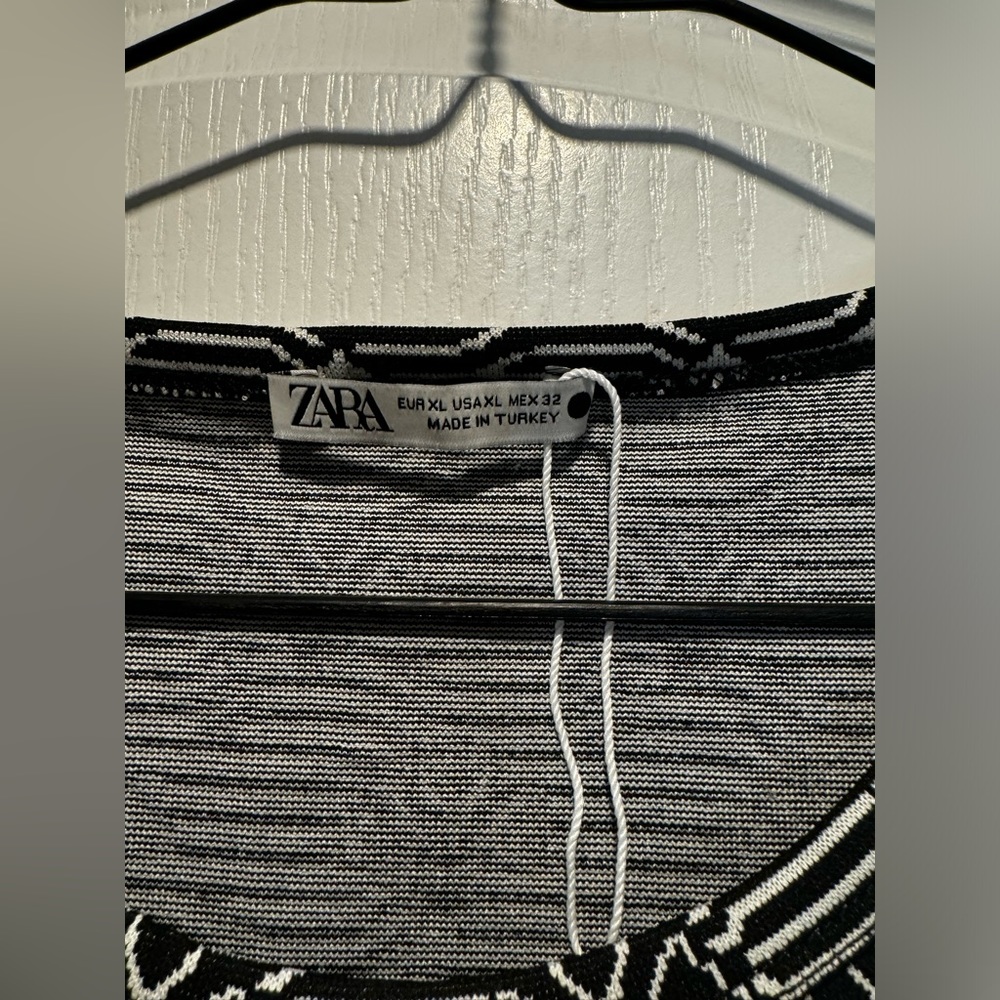 44- Zara Black & White Printed Cropped Tank Top – Sleeveless – BNWOT - Picture 5 of 6